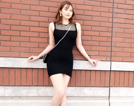 オーラを放出しまくりの高身長現役モデル！あまりの美しさにナンパされた経験も無いそうですが、密かに期待しているそう！