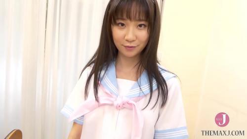 葉山夏恋　10代の素肌と着エロアイドルの見えそうで見えないチラリズムに大興奮勃起不可避！たまにはこういうのでいいんだよっ！