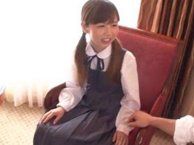真面目で大人しそうな女子〇生がまさかの円光！ホテルでプライベートSEX
