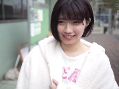 清楚で透明感のある黒髪ショトカの美少女がまさかのAVデビュー決定