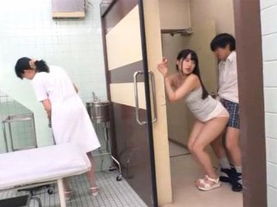 病院内でバレないようにこっそりパコ→ザーメンぶっかけられる童顔美少女