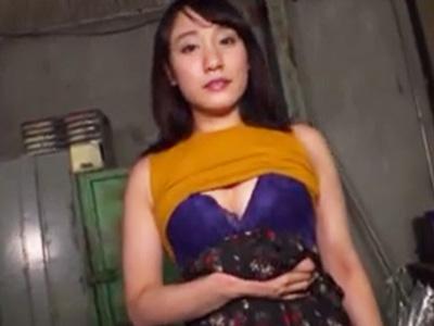 巨乳の女子大生が学費を稼ぐためにエッチなアルバイトを引き受けた結果ｗ