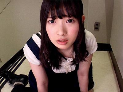 カフェで働くサービス精神旺盛な女の子が変態おじさんの要望に応える癒しのコスプレパコ