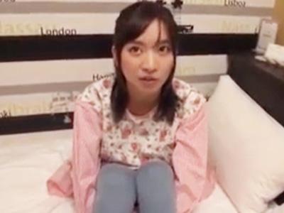 母性溢れる優しい保母さんが悩みを抱える男性を授乳プレイで甘々手コキｗ