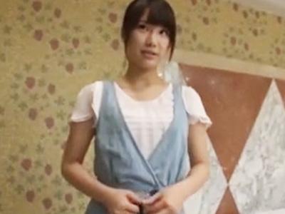 無垢なロリ美少女が言われるがまま3Pファックでハメ倒され失神寸前ｗ