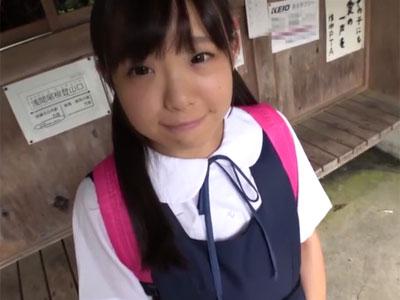 田舎町で育った純粋無垢なロリ美少女に性教育プレイ→ザーメン口内射精