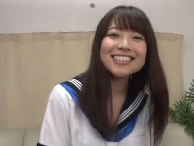 制服姿の朗らか美少女がガチパコでガッツリ中出しされ本気絶頂