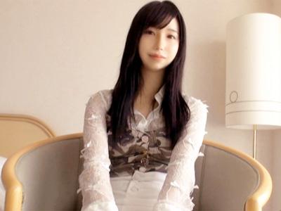 清楚に見えて超ビッチ！素人女子大生がお金欲しさにハメ撮り撮影ｗ