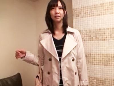 ナンパしたロリ顔で巨乳の美少女とホテルインしてハメ撮りパコ！
