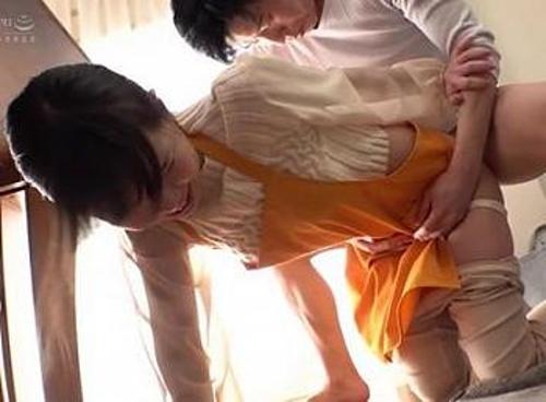 『やめて…こんなオバサン犯さないで…！』【人妻家事代行】クズレイプ犯にチンコでパコパコされて悔しいのに痙攣イキする熟女！《レイプ》