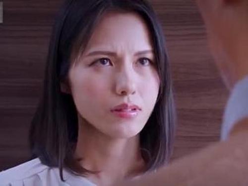 『うぐぅ…私オバサンよ、レイプしないでよぉ…』【人妻】ゴミクソ男にチンコで奥まで貫かれてオマンコびしょ濡れオバサン！《レ○プ》