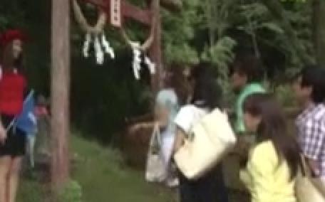 妊娠を願う美人母と息子が性地巡礼ツアーw