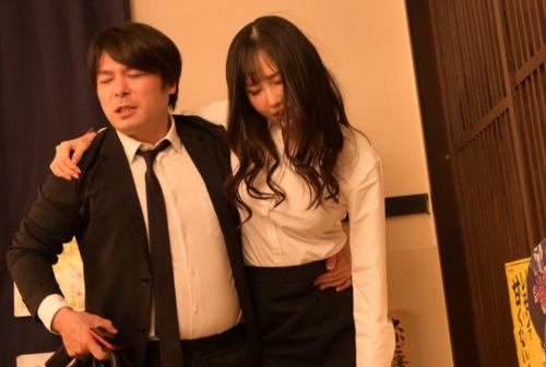 出張先で商談後の会食で泥酔した女性社員は絶倫野郎に一晩中何度もイカされるｗ