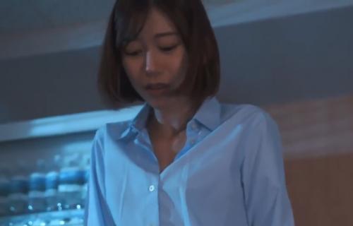 ノルマとプレッシャーにやられた部下の暴走！深夜残業で一緒になった人妻に牙を剝く