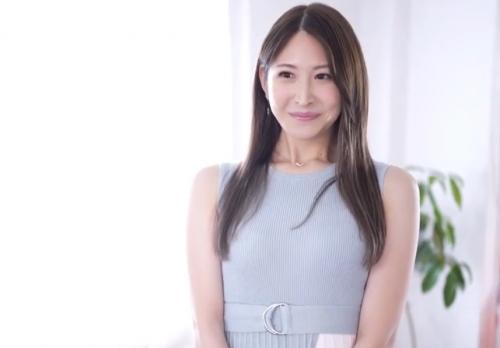 モデル体型のお姉さんが緊張の中癒しＳ〇Ｘ！