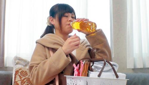 ムダ毛を綺麗さっぱり脱毛してくれるエステにいったらフル勃起しちゃったｗ