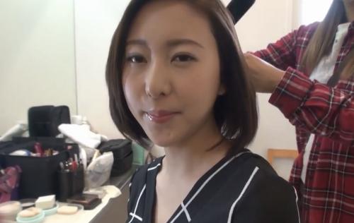 女優は副業！様々な職業をこなしてきた美人をお祝い中出しw