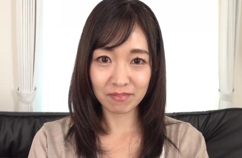 美脚美乳美尻の三拍子を揃えた美熟女がハメ倒されるｗ