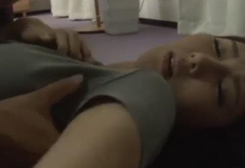 親戚だから大丈夫だろｗ気軽に招いた親戚が妻をＮＴＲ！