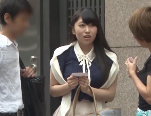 女の綺麗はＳ〇Ｘから！待合室の夫には秘密の施術が始まるｗ