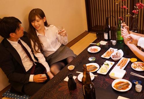 飲み会でいい感じになった上司とホテルで朝まで濃厚中出しSEX！！！