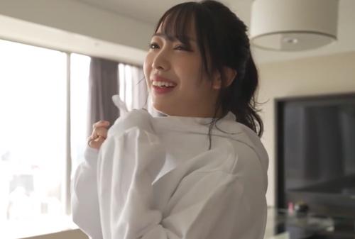 一緒にストレッチしよ！汗だくお姉さんとエッチなストレッチｗ