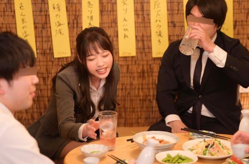 出張先の飲み会で良い過ぎて先輩とホテルでやっちゃう新人OLｗ