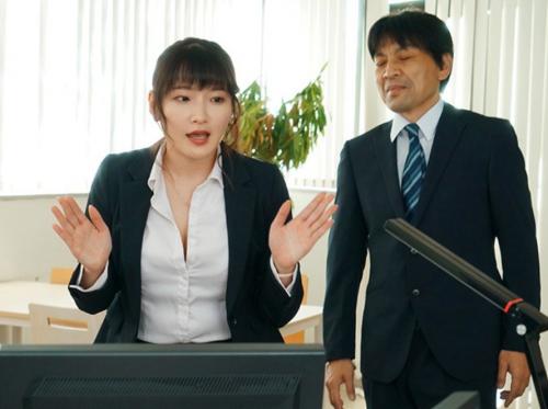 突然の成り行きでJcupの爆乳おっぱいを持つ女上司とラブホで二人きりｗ