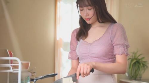 顔もスタイルも完璧な超美人！椎名心春