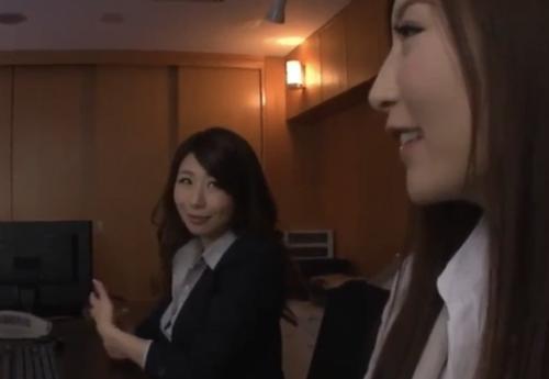 ハイキャリアの美女が企業をバックアップ！二人のおかげで無事交渉性功w