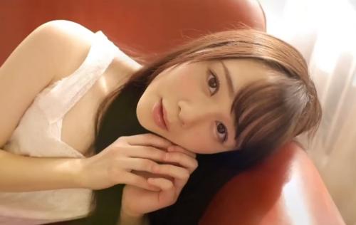 透明感抜群の美少女の潜在エロスを刺激する過激Ｓ〇Ｘ！