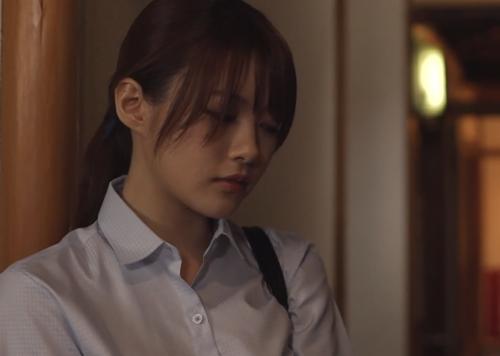 嫌悪感しかない苦手上司と出張相部屋！薬を盛られ汗だくS○X