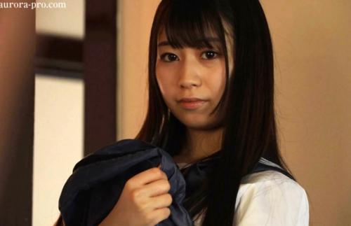 クラスで学校に来ない引きこもりの女の子に家あがりこんで無理やりハメちゃう鬼畜野郎ｗ