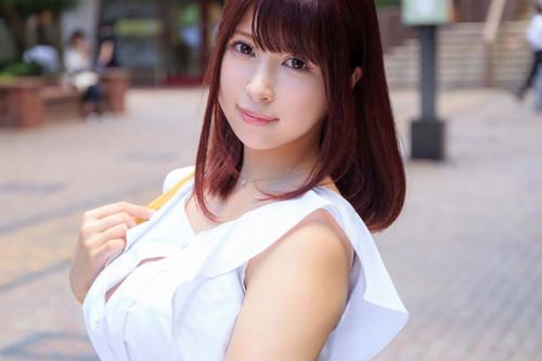 高級住宅街を歩くセレブ妻をナンパしたら旦那とはセックスレスの欲求不満女だった！ｗ