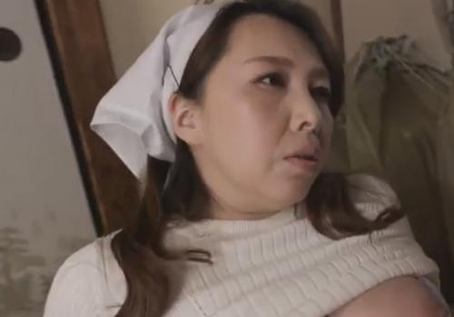 八百屋の秘密w若い学生の熱意に弱い豊満ボディーの熟女が筆おろし！