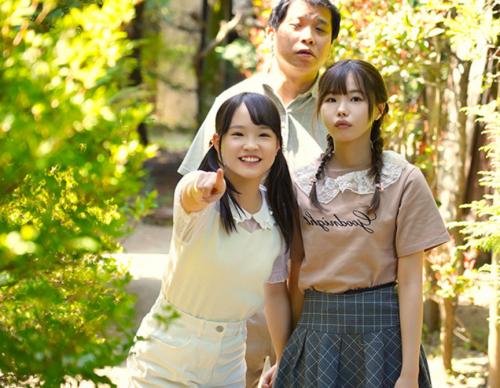 姪っ子達と行った家族温泉旅行で発情したおっさんが鬼畜に自分のチンポを二人に強制挿入！