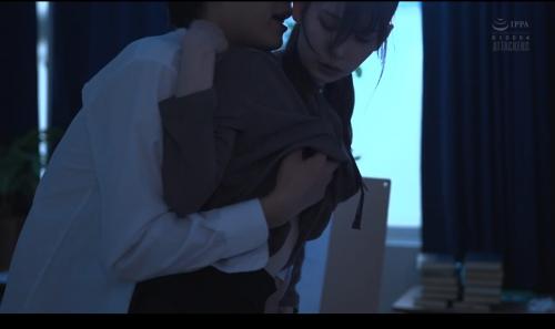 みんなの憧れ美人女教師がおちん●んをいっぱい舐めてくれる！明里つむぎ