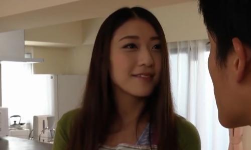 401号室室のもっこりさんに釘付けになってしまう奥様ｗ