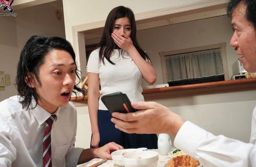 結婚５年の若妻が会社の上司に弱みを握られ種付けプレスで中出し不倫SEX！