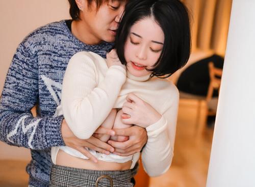 サークル内で一番かわいい子を宅飲みに誘って酔っぱらった子をみんなで犯しちゃうｗ