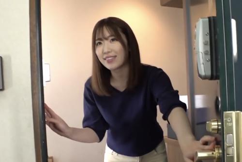 旦那と子供を守るために嫌々ながら体を許したら快楽に溺れ始めた妻w