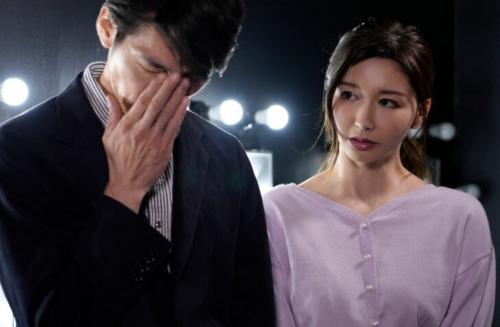 妻と結婚して半年なのに仕事をクビになり妻がイヤイヤヌードモデルのアルバイトに出かけたら...!!