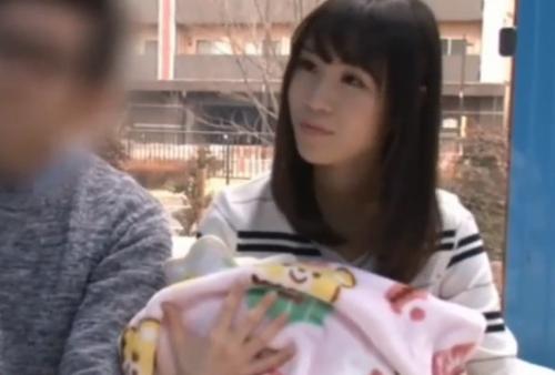 出産のプレッシャーが終わった若妻にうっかり素股挿入ｗ
