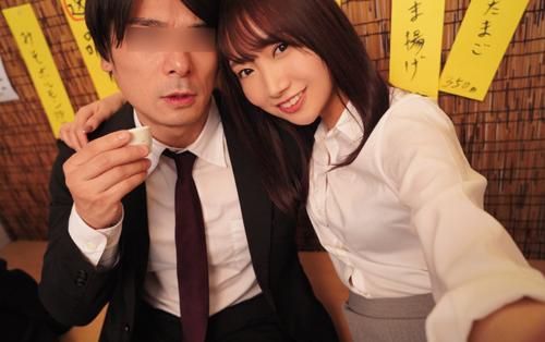 出張先で同僚と浮かれて飲み会で飲み過ぎてホテルに持ち帰られて朝まで何度もイカされまくるｗ
