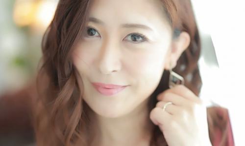 大人の色気をまとった女上司さん部下同僚から不倫依頼殺到ｗ