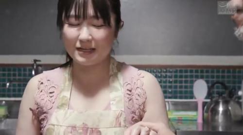 イヤらしい身体のエッチな熟母！黒澤雪