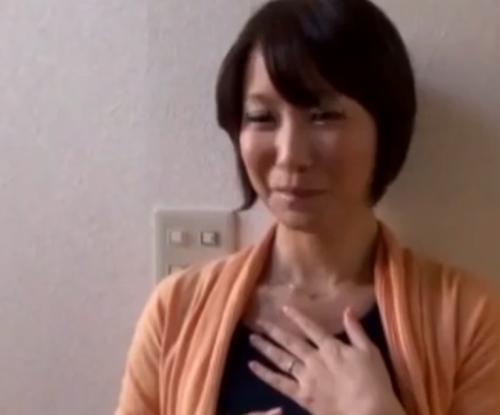愛の巣で旦那以外の精子を流し込む変態人妻ｗ
