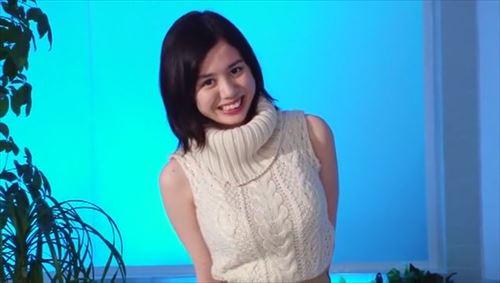 美しい女性が高級なソープルームで大胆に性行為を行う