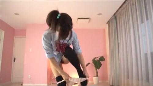 清楚な容姿で他者を刺激し、清浄な顔つきで虜にする軽やかな身体。