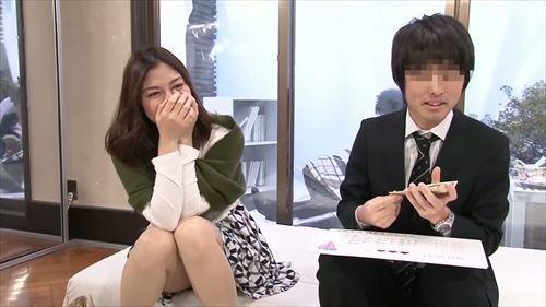 上司の愛人との情事に溺れ、身体の関係を貪る